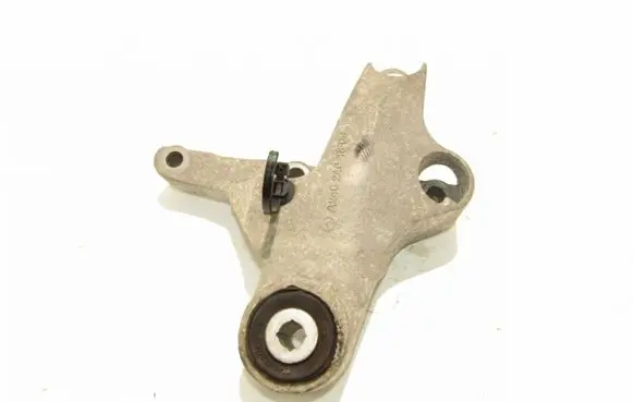 Mercedes-Benz A W176 Engine mounting bracket A2462401309
