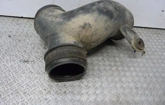 Air intake hose/pipe