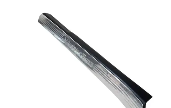 Mercedes-Benz S W221 Front sill trim cover A2216800135