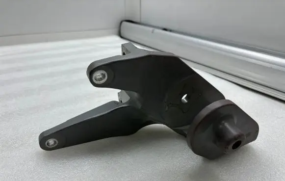 Tesla Model S Engine mounting bracket 107775100A