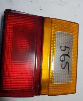 Tailgate rear/tail lights