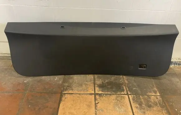 Land Rover Range Rover Velar Tailgate trim J8A245594