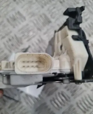 Audi Q7 4L Rear door lock