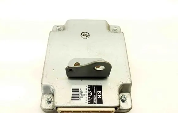 Toyota Verso-S Other devices 0368001510 8815064020