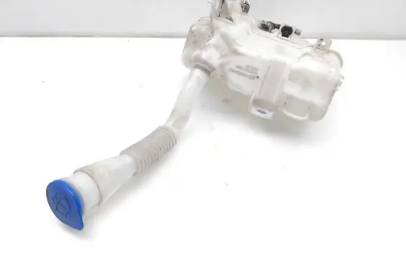 Mazda 3 III Windshield washer fluid reservoir/tank GHP967480