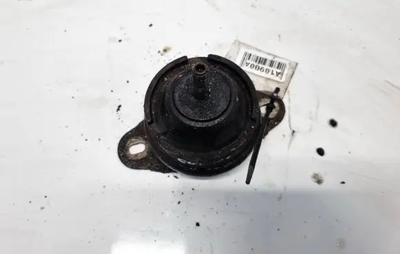 Citroen C5 Engine mount bracket 