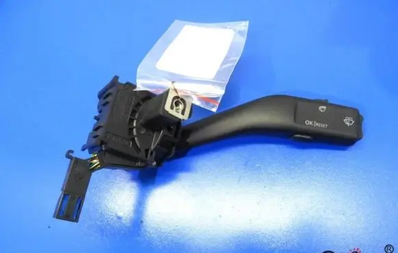 Skoda Octavia Mk2 (1Z) Wiper switch IMPRK590690