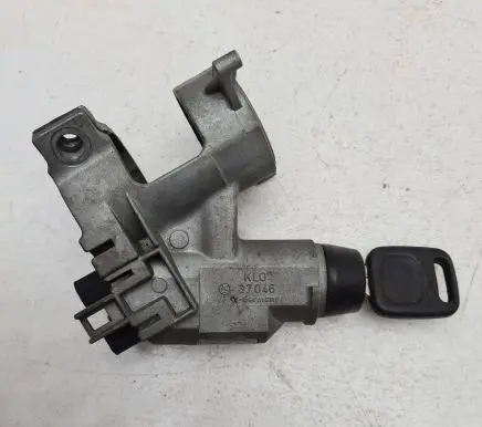 Volkswagen PASSAT B3 Ignition lock 357905851