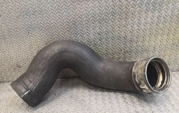 Mercedes-Benz A W169 Intercooler hose/pipe 1695280482