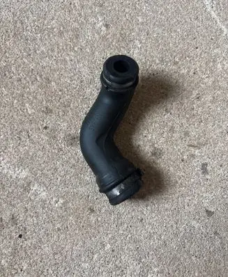 Volvo XC60 Breather hose/pipe 30777567