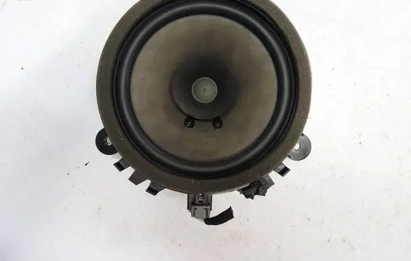 Volvo C30 Front door speaker 30657444 M5XUG 10W28