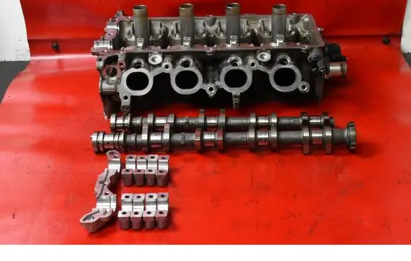 Mitsubishi Lancer VIII Engine head MN155155H