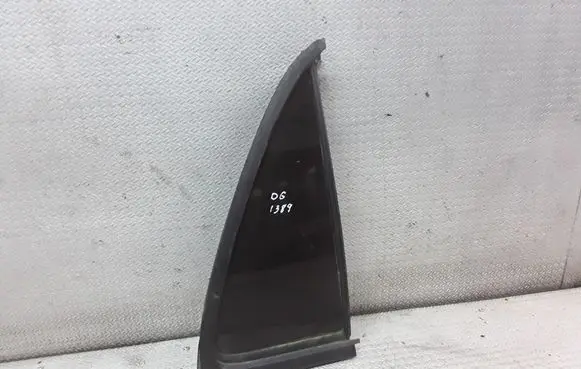 Toyota Hilux (N80, N90, N100, N110) Rear vent window glass 