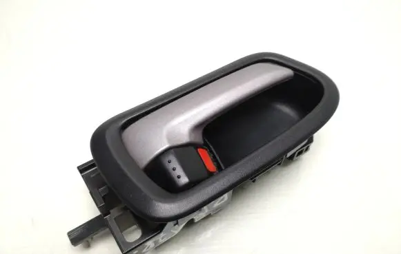 Suzuki Grand Vitara II Front door interior handle