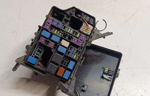 Suzuki SX4 S-Cross Fuse box set 32A1FD658SE10F2AW1