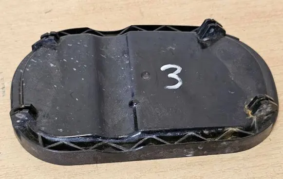 Volvo C30 Headlight/headlamp dust cover 1305239243