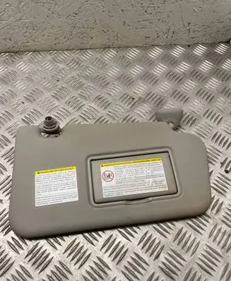 Nissan Juke I F15 Sun visor