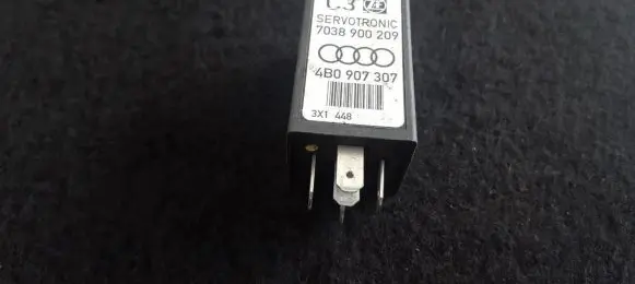 Audi A6 S6 C5 4B Other relay 4B0907307 7038900209