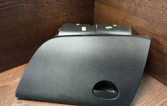 Seat Altea Glove box set 5P0919237B 5P1587095