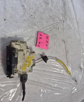 Audi A4 S4 B7 8E 8H Rear door lock 8E0839016AA