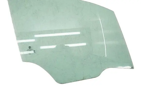 Fiat 500X Front door window glass four-door 
