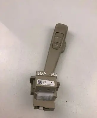 Volvo V70 Indicator stalk 31394002