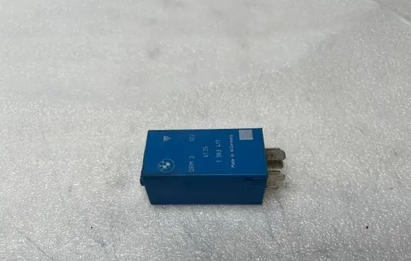BMW 5 E39 Other relay 1383417 6135