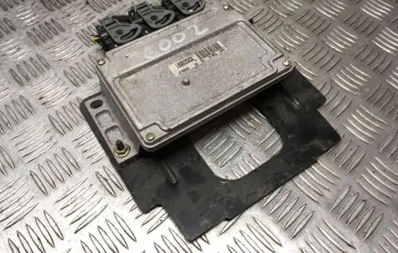 Peugeot 307 Engine control unit/module 9654722780 16710064 16631044