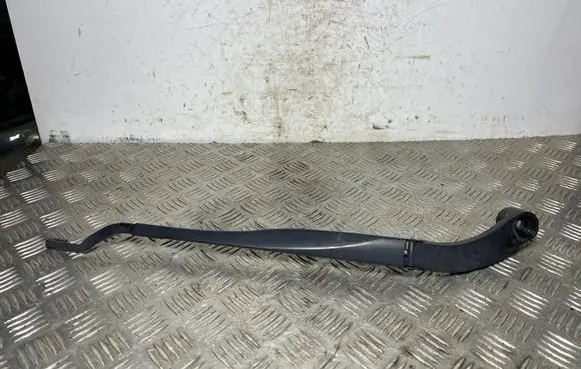 Hyundai Kona I Front wiper blade arm 27011