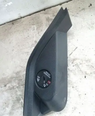 Opel Astra J Dashboard side end trim 13257544
