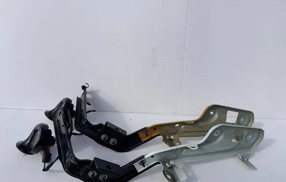 Renault Scenic IV - Grand scenic IV Fender mounting bracket 620426570R