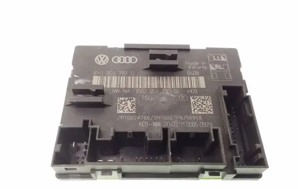 Audi A1 Door control unit/module 8X0959792D