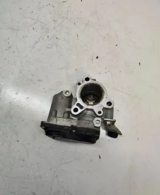 Nissan Qashqai EGR valve 147100361r