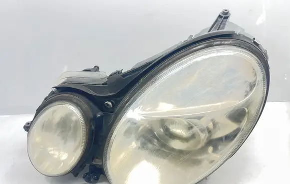 Mercedes-Benz E W211 Headlight/headlamp 154359 5DV008290