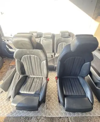 Seat set