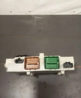 Volvo XC70 Fuse module 7G9T14C256FA 30765624AE 3659AF01125TP