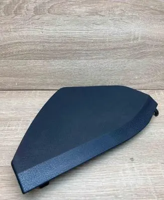 Mercedes-Benz E W211 Dashboard side end trim 2116800478