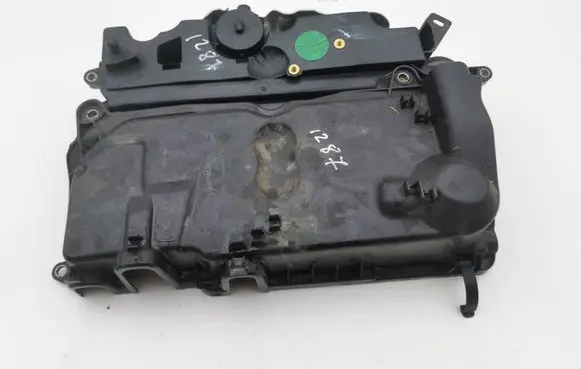 Nissan Navara D23 Rocker cam cover 118304798R 175B18270R