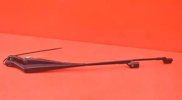 Peugeot 208 Front wiper blade arm 9673292080