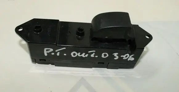 Mitsubishi Outlander Electric window control switch