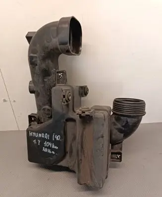 Intake resonator