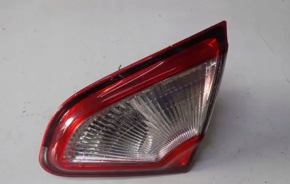 Nissan Qashqai Tailgate rear/tail lights 32010JD50A