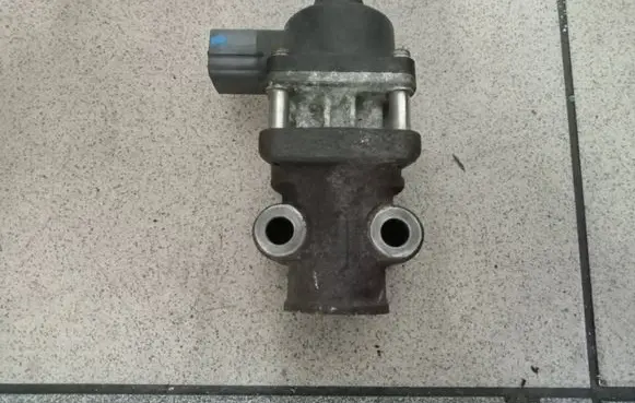 Suzuki Jimny EGR valve 000