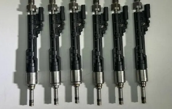BMW 3 F30 F35 F31 Fuel injectors set 0261500172