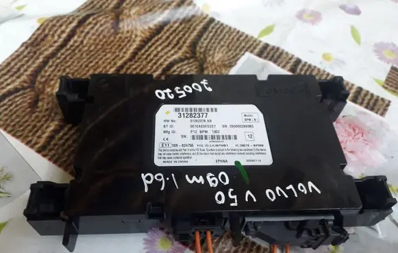 Volvo V50 Bluetooth control unit module 31254776 260000299365