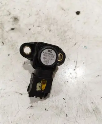 Mercedes-Benz B W245 Air pressure sensor A0061531528