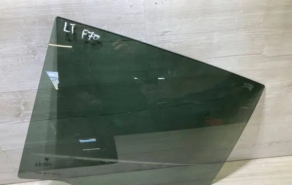 BMW 1 F70 Rear door window glass 43R011004