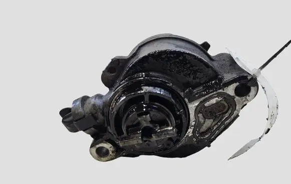 Peugeot 5008 Vacuum pump D1562A 1607U