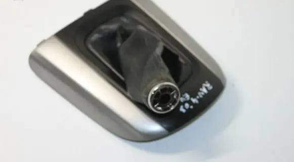Toyota RAV 4 (XA20) Gear shifter surround trim plastic 5880442020