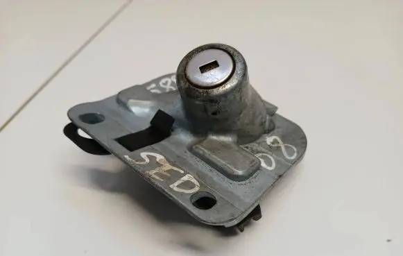 Volvo S80 Tailgate/trunk/boot lock/catch/latch 31253043